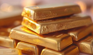 黄金交易税收新规落地，周大福、老铺黄金等港股黄金股大跌