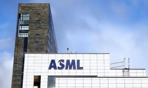 原创 
            中企正式宣布！回购中国已购光刻机，外媒：ASML专利权或不保