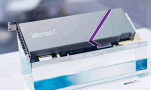 原创 
            老黄给白宫画饼,国产芯片“借上英伟达的东风”