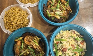 杭州一面馆一碗面卖2188元,食材含黄鳝、红虾、鲍鱼等,老板:半月内卖出十多碗